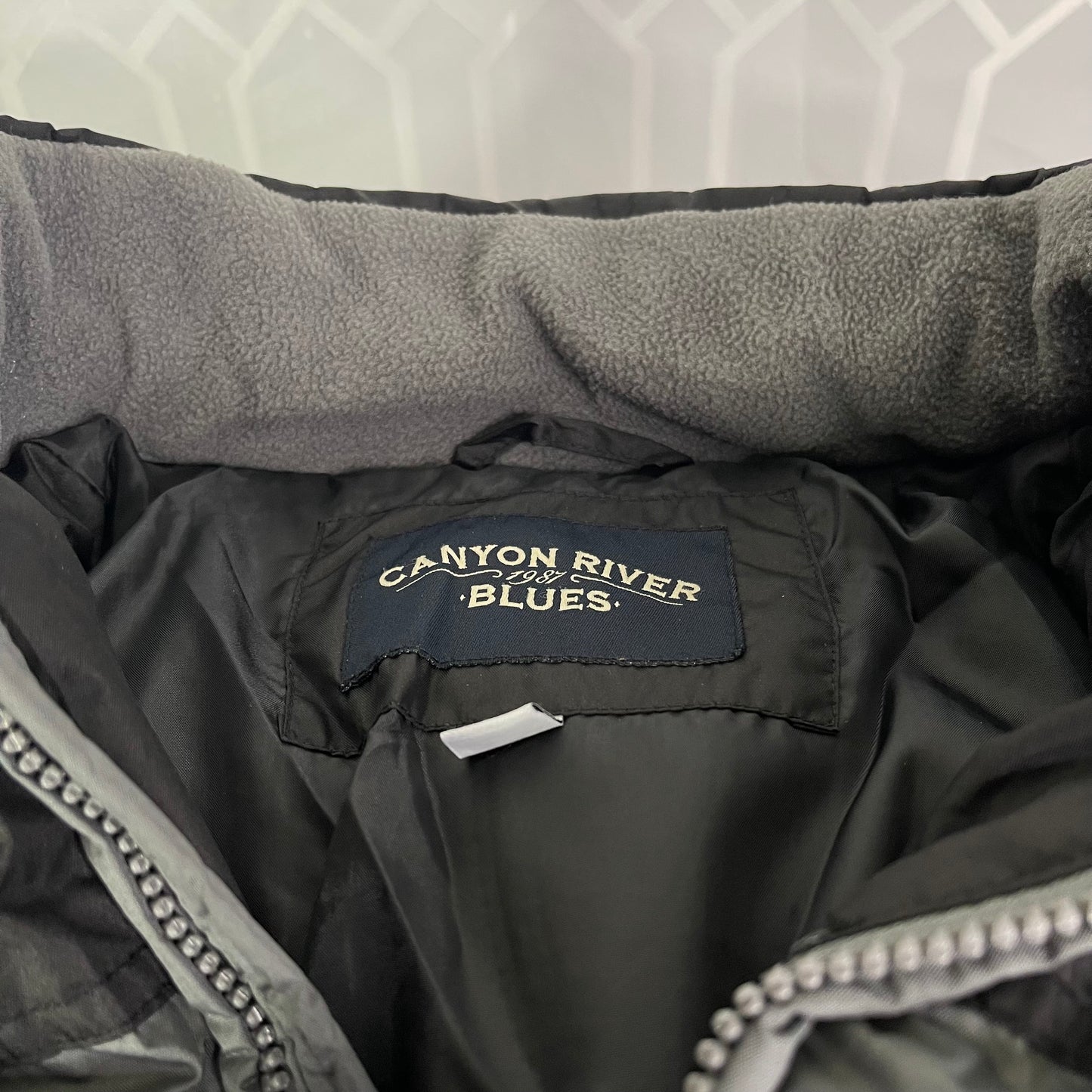 Canyon River Blues 1987 Vintage Y2K Puffer Jacket Grey Black Colorblock Insulated Hooded Coat